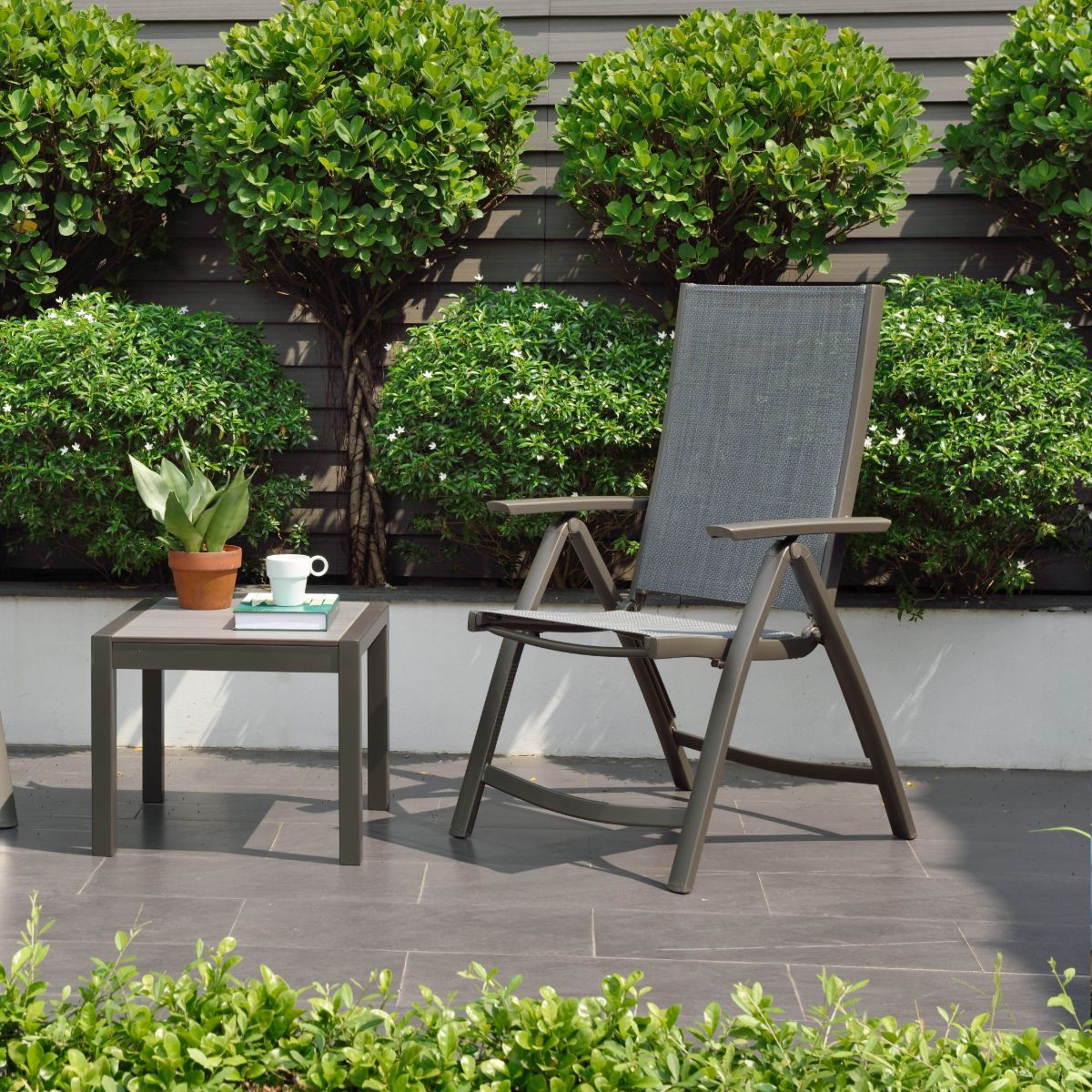 Bramblecrest panama top recliner set