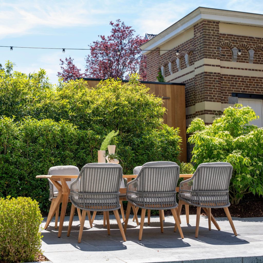 4-seasons-sempre-8-seat-dining-set-beckworth-emporium